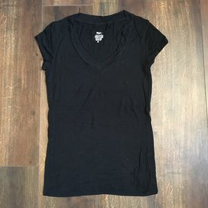 Mossimo Black v-neck t-shirt